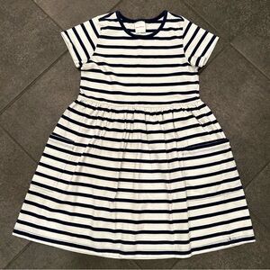 Girl’s Hanna Andersson Striped (Navy/White) Dress with pockets in Size 8.